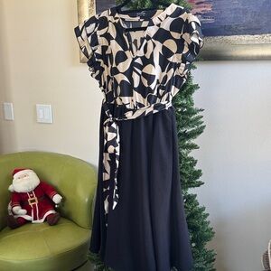 BloomChic Black and Cream Elegant Dress